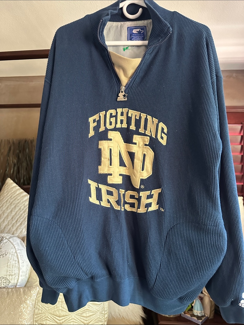 STARTER Navy Blue Fighting Irish Zip-Up Sweater with Cream Logo